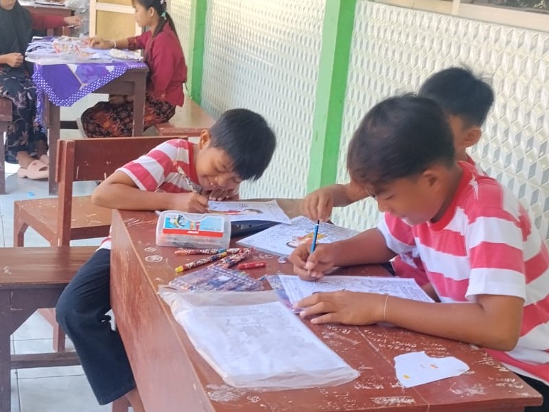 SDN 5 ARJASA Memperingati Hari Kartini